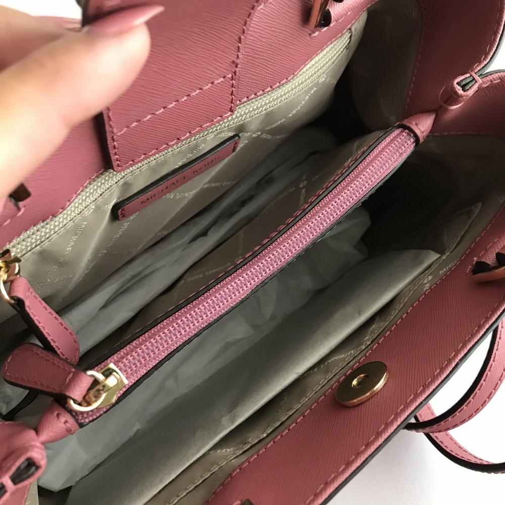 NWOT MICHAEL KORS HAILEE MEDIUM SATCHEL CROSSBODY - Picture 6 of 11